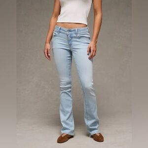 American Eagle Outfitters Light Wash MidRise Boot Cut Cotton Women’s Jeans 31*30